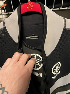 Yamaha jetisõiduvarustus (4 foto / 10)