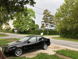 BMW E39 520i 125kw (1 foto / 9)