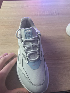 Новые кроссовки Puma (2 фото из 8)
