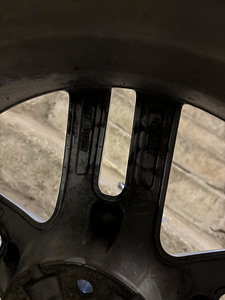 Диски Audi R19 (6 фото из 6)