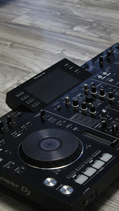 Pioneer XDJ-RX (1 foto / 8)