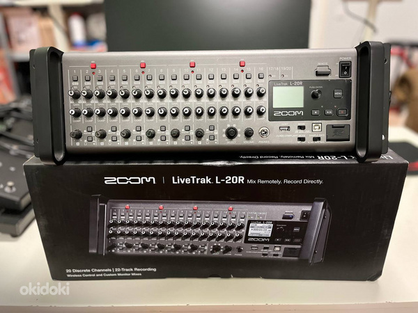 Zoom LiveTrak L-20R