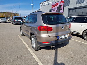 Volkswagen Tiguan 2.0 TDI (81 kW), 2015. aasta väljalase (4 foto / 11)
