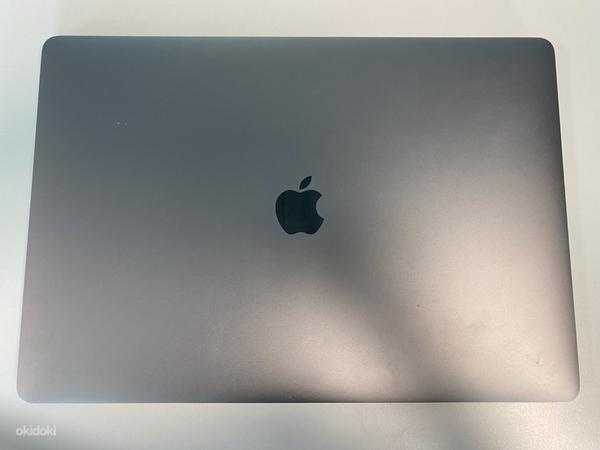 Macbook Pro 15 "2018 г. (фото #1)