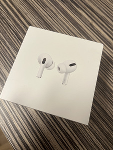 iPhone (1 фото из 2)