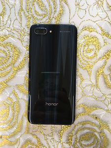 Honor 10 4 / 64GB (must) (2 foto / 3)