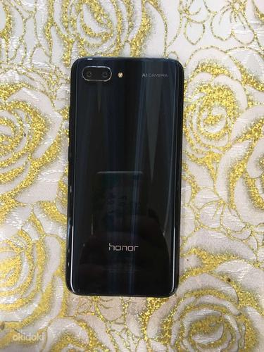 Honor 10 4/64GB (черный) (фото #2)