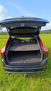 Volvo xc60 R-Design (1 foto / 15)