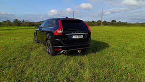 Volvo xc60 R-Design (13 foto / 15)