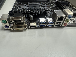 Gigabyte B450 S2H (2 фото из 2)