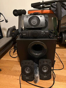 Speakers Logitech Z906 5.1 (1 foto / 6)