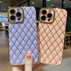 Чехол на Apple iPhone (10 фото из 10)