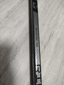 CCM Ribcor Trigger hoki kepp, seenior, 85 flex, P29.