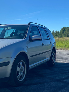 Volkswagen Bora 2.0 85 kW (4 foto / 12)