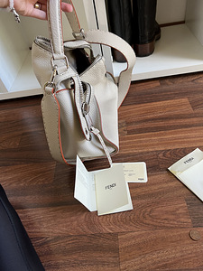 Сумка fendi Lei 100% оригинал (7 фото из 10)