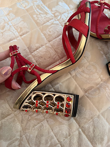 Dolce&Gabbana kingad 36 (6 foto / 7)