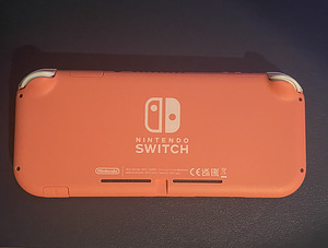 Nintendo Switch Lite - Coral (2 фото из 2)