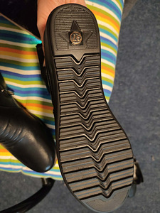 Naiste mustad saapad (4 foto / 5)