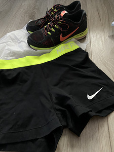 Nike tossud ja lühikesed püksid