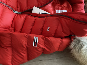 Uued Guessi ja Tommy Hilfiger XS jakid (5 foto / 5)