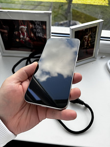 iPhone 15 Pro max 256 (3 фото из 3)