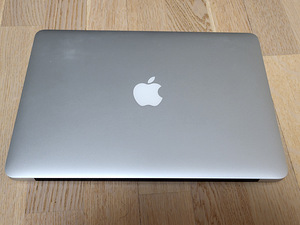 MacBook Air 13" 4GB/256GB. 2014a (3 foto / 3)