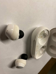 Samsung Galaxy Buds PLUS (1 foto / 4)