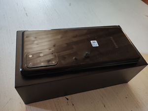 Samsung galaxy s20+ (5 foto / 10)