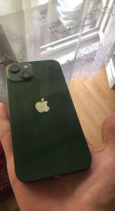 iPhone 13 128gb green (1 foto / 2)