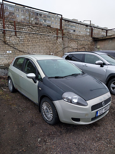 Fiat Grande Punto 1.4 bensiin (3 foto / 5)