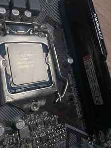 I7 11700F + emaplaat ja operatiivmälu (2 foto / 2)