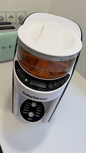 Baby Brezza piimasegu valmistaja (2 foto / 3)