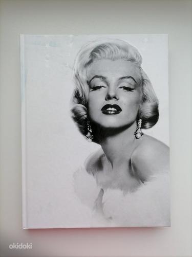 Kingitus uus raamat Marilyn Monroest (foto #1)