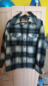 НОВЫЙ! LEVIS куртка (1 фото из 5)