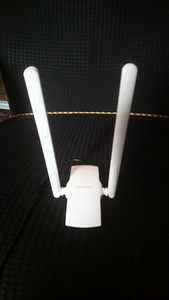 Сетевой wi-fi адаптер (2 фото из 3)