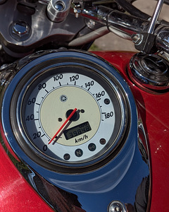 Yamaha XVS 1100 DragStar (6 foto / 6)