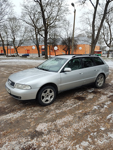 Audi A4. 2,4B automaat. Väga heas korras. (2 foto / 9)