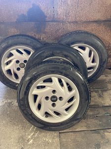 Fiat Литые диски+Шины+Болты. 155/70/R13 (3 фото из 8)