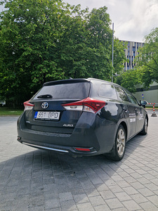 Toyota Auris 1.6 lpg 2015 (5 foto / 10)