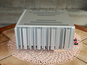 YBA Passion A650 Power Amplifier 2 x 200 W, Alpha® Class-A (5 foto / 10)