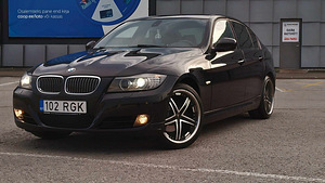 Продам BMW 325i XD ( бензин 3.0)2010 год автомат (2 фото из 15)
