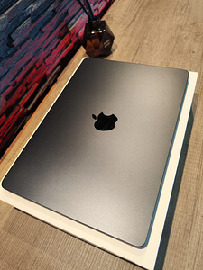 MacBook Air M2 (4 фото из 5)
