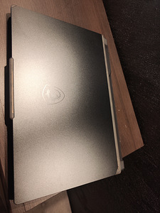 MSI Cyborg 15A13VE-693NL (1 foto / 4)