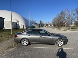 BMW 730 (5 foto / 10)