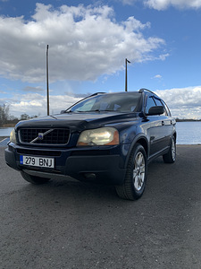 Volvo xc90 (1 foto / 15)