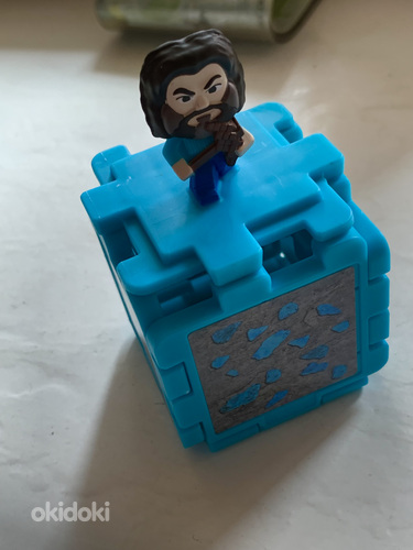 Minecraft Steve – Diamond Block Figure (McDonald’s, Rare)
