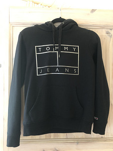 Tommy Hilfiger pusa xs (1 foto / 2)