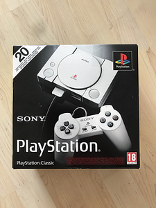 Play station Classic (1 foto / 4)