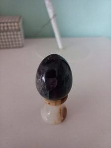 Fluoriit jade-alusel (4 foto / 4)