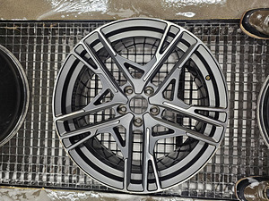 5x112 R19 (1 foto / 4)